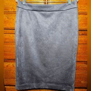 JOAN VASS NEW YORK Purple plush velvety skirt size M